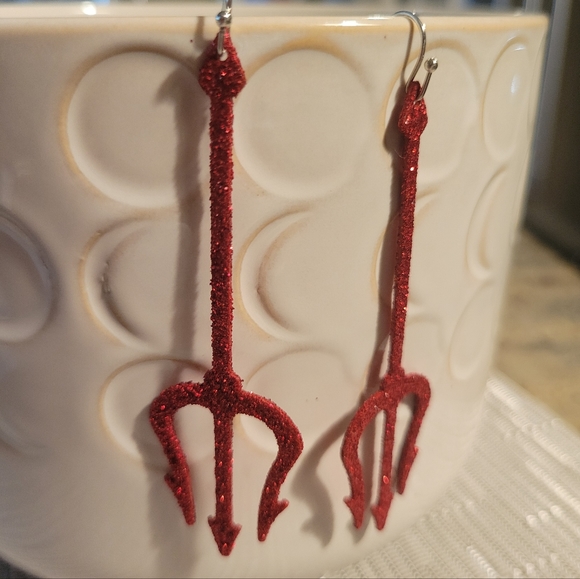 NEW Devilish Glitter Pitchfork Long Dangle Earrings, unisex - Picture 4 of 4